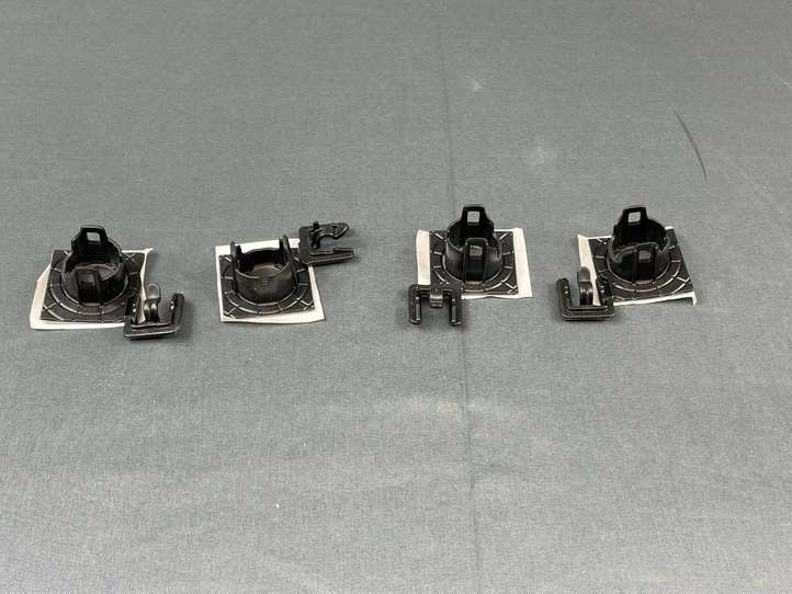 BMW 7 F01 F02 F03 F04 (2008 - 2016)  51112298341 Кронштейны для крепления стекла