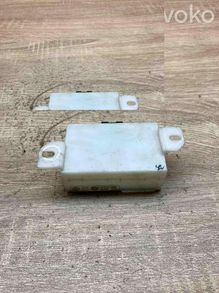 Audi A4 (2000 - 2006)  8D0953324 Блок управления иммобилайзера
