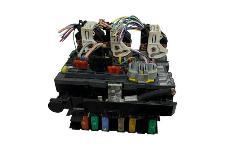 Peugeot Expert (2007 - 2016)  9675878780 Модуль управления BSM