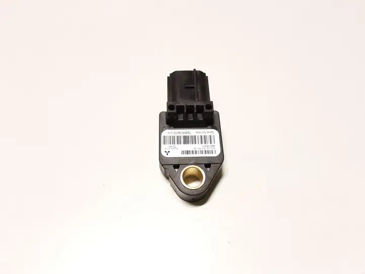 Mitsubishi Outlander (2007 - 2012) 8651A001 Датчик удара SRS — фото 4