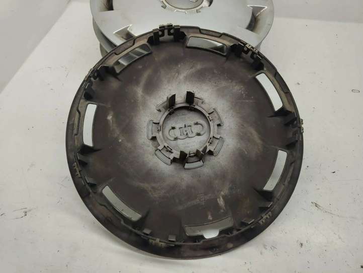 Audi A3/S3 8L (2000 - 2003)  8E0601147A Колпак (колпаки колес) R 15