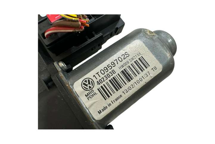 Skoda Octavia Mk2 (1Z) (2004 - 2013)  1T0959702S электродвигатель переднего стеклоподъемника