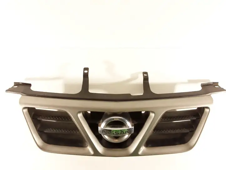 Nissan X-Trail T30 (2001 - 2007) 623108H700 Верхняя решетка радиатора — фото 2