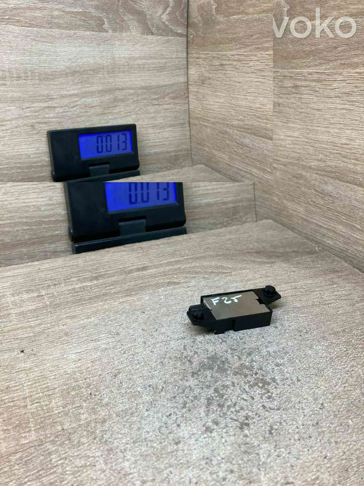 BMW X3 F25 (2010 - 2017)  9142092 Антенна Bluetooth