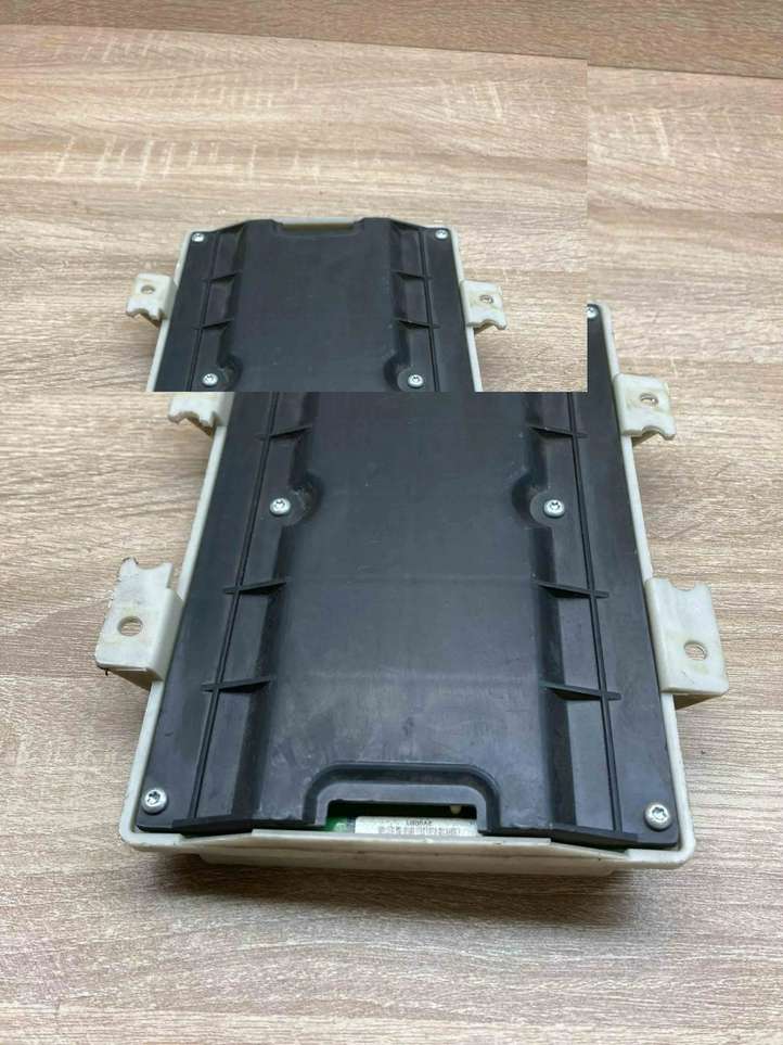 Chrysler Voyager (2001 - 2004)  P05026061AB Модуль кузова