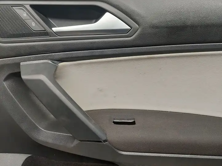 Volkswagen Tiguan Allspace (2017 - ) 5NN867012R Обшивка передней двери — фото 4