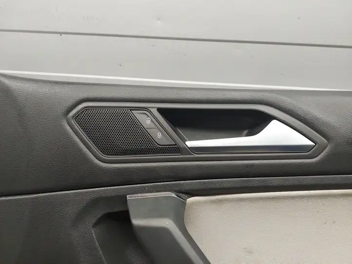 Volkswagen Tiguan Allspace (2017 - ) 5NN867012R Обшивка передней двери — фото 7