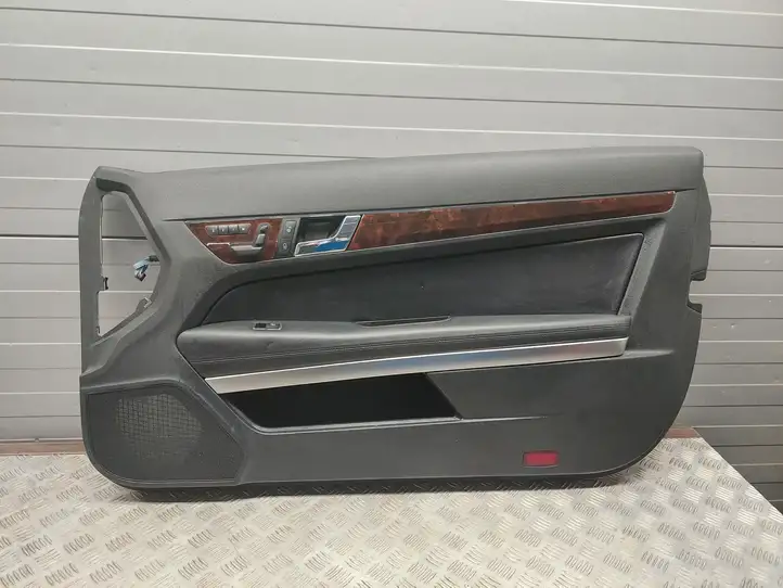 Mercedes-Benz E C207 W207 (2009 - 2017) A2077200251 Обшивка передней двери — фото 1
