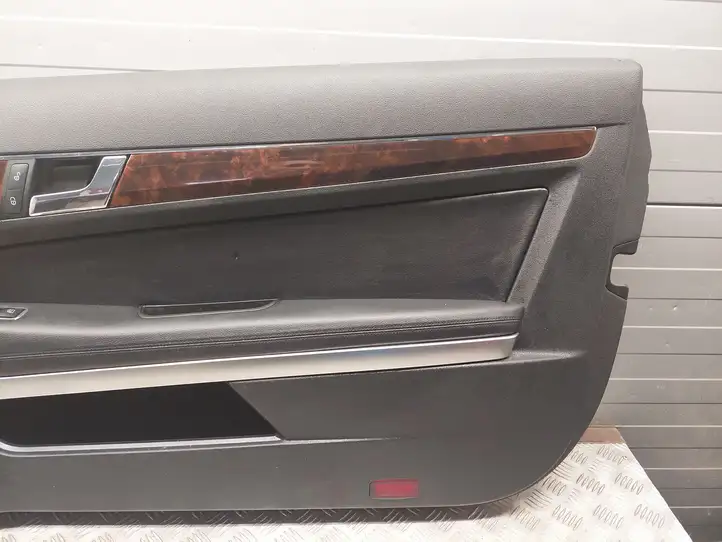 Mercedes-Benz E C207 W207 (2009 - 2017) A2077200251 Обшивка передней двери — фото 3