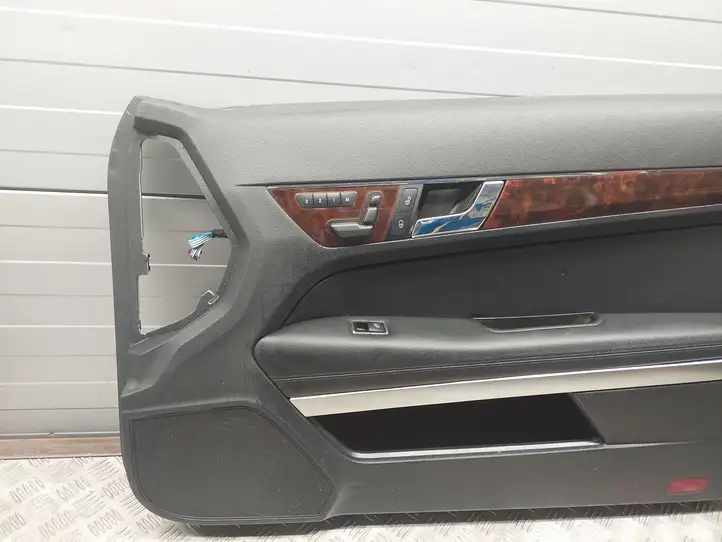 Mercedes-Benz E C207 W207 (2009 - 2017) A2077200251 Обшивка передней двери — фото 4