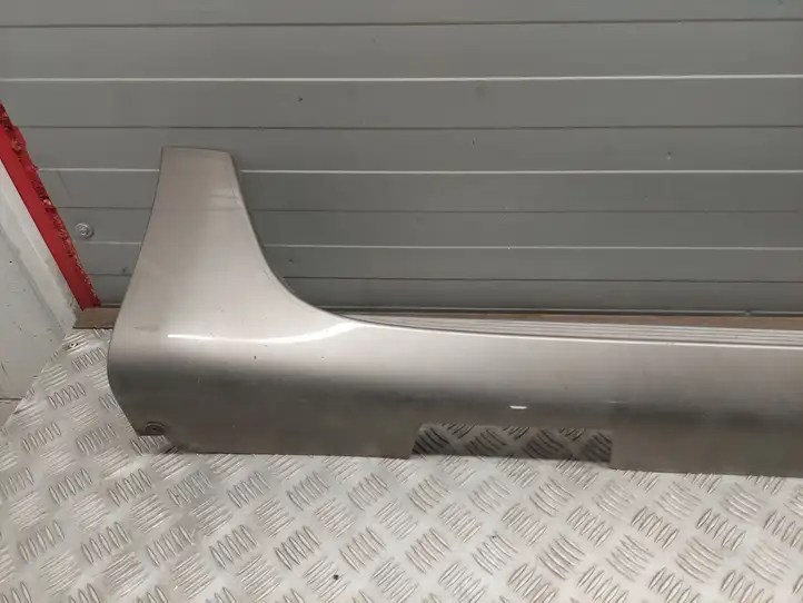 Chrysler Pacifica (2016 - ) Порог кузова — фото 5