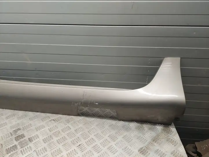 Chrysler Pacifica (2016 - ) Порог кузова — фото 8
