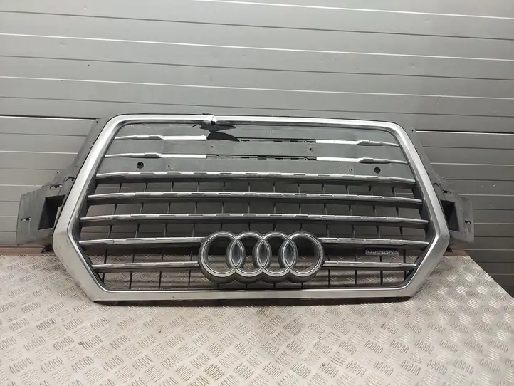 Audi Q7 4M (2015 - ) 4M0853651F Верхняя решетка радиатора — фото 1