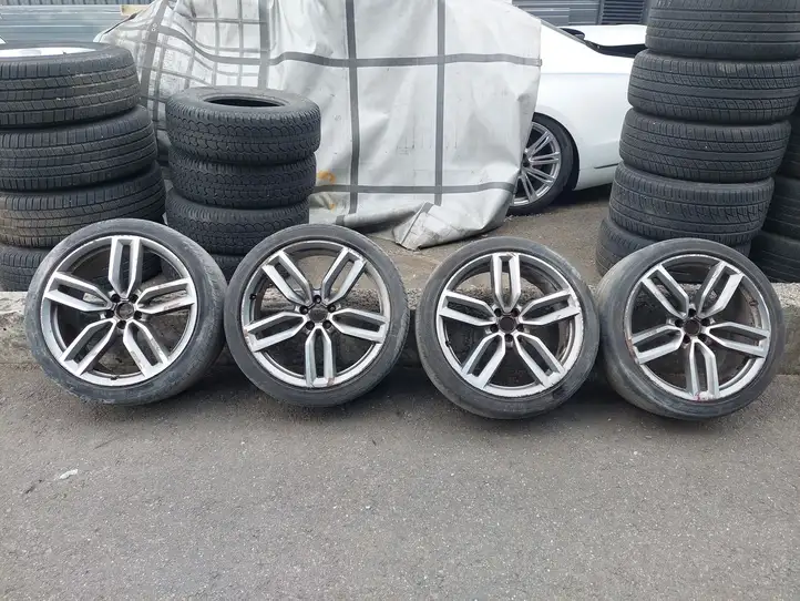 Audi Q5 SQ5 (2012 - 2017) 8R0601025AM Легкосплавный колесный диск R21 — фото 1