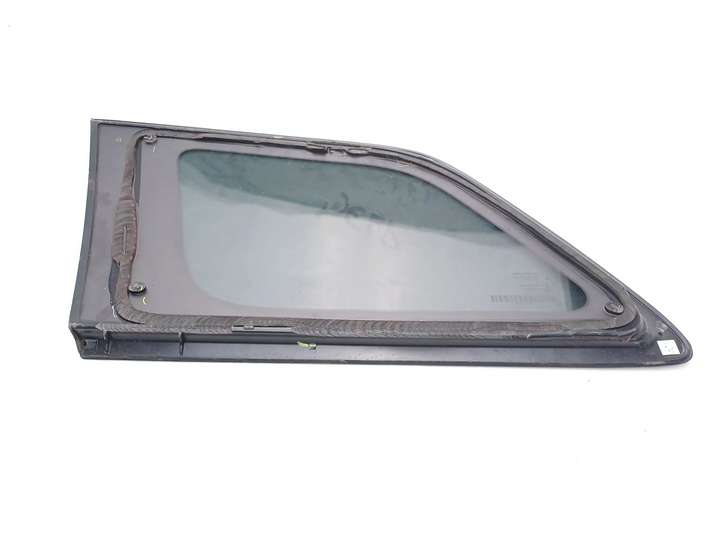 Jeep Grand Cherokee (2010 - 2021)  P68211110AA Отделка заднего бокового стекла