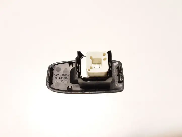 Mitsubishi Pajero (1999 - 2003) MR445659 Блок кнопок стеклоподъемников — фото 5
