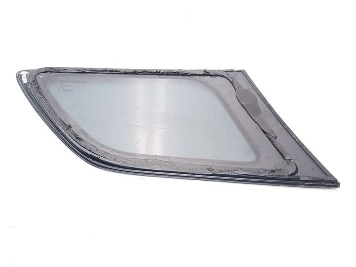Jeep Grand Cherokee (2010 - 2021)  P68211110AA Отделка заднего бокового стекла