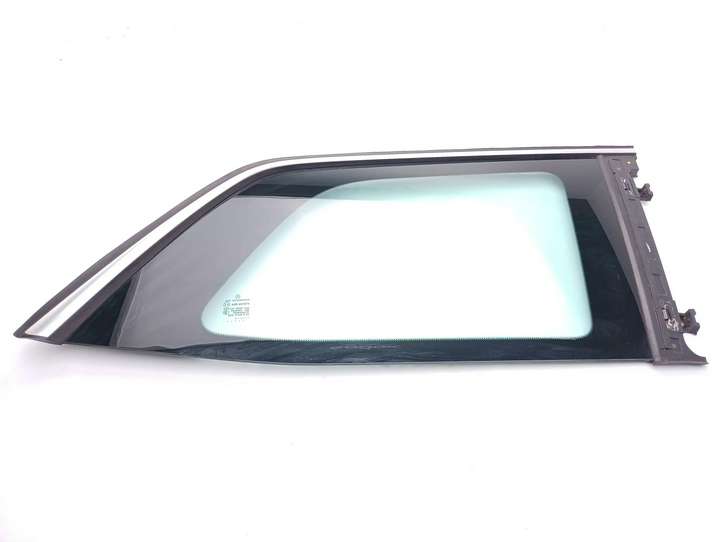 Mercedes-Benz GL X166 (2013 - 2019)  A1666700249 Отделка заднего бокового стекла