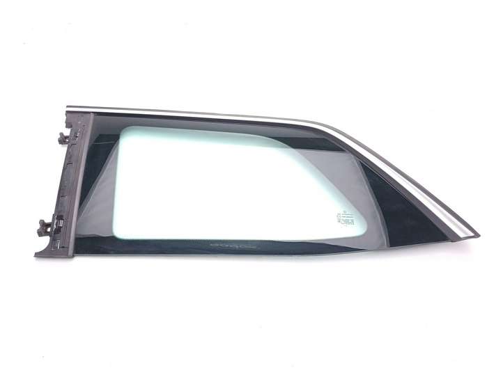 Mercedes-Benz GL X166 (2013 - 2019)  A1666700149 Отделка заднего бокового стекла
