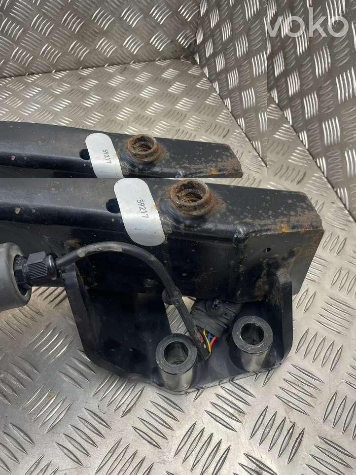 Audi Q7 (2009 - 2015)  4L0803921AC Комплект крюка