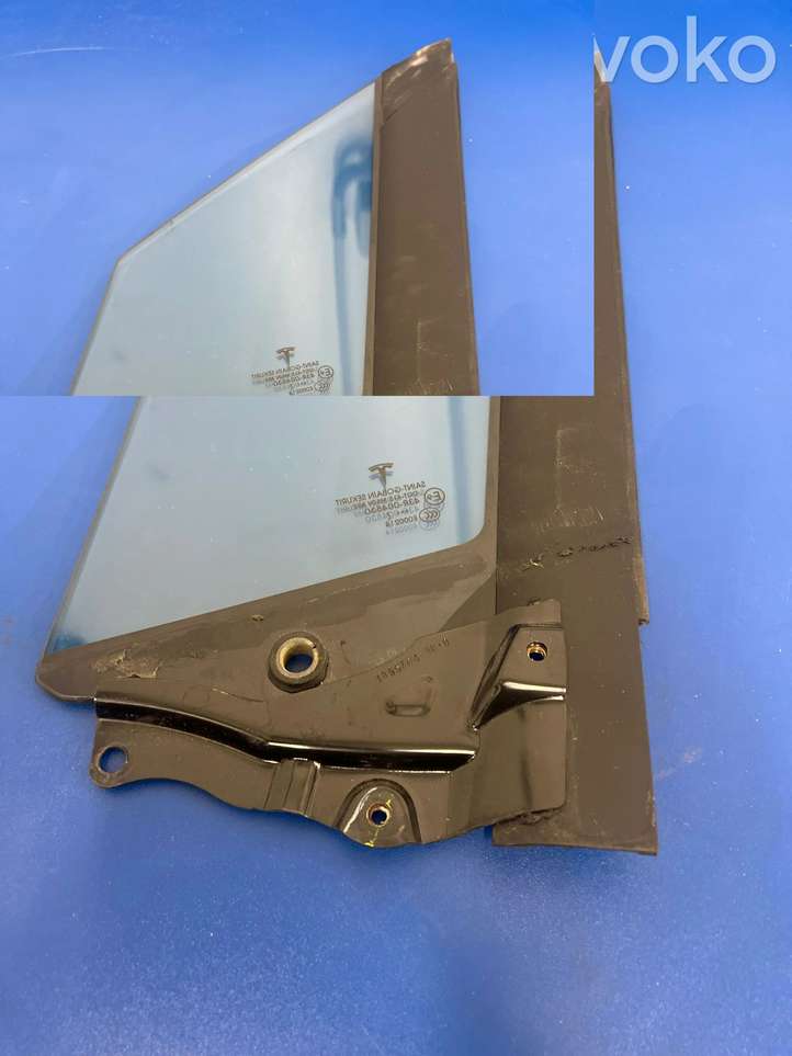 Tesla Model X (2015 - 2021)  105520400D Маленькое стекло 