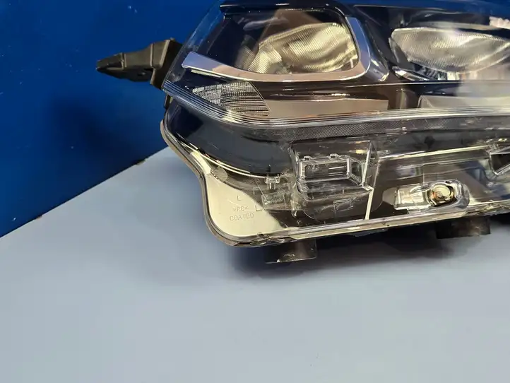Toyota ProAce City (2016 - ) 9835780680 Передняя фара — фото 3