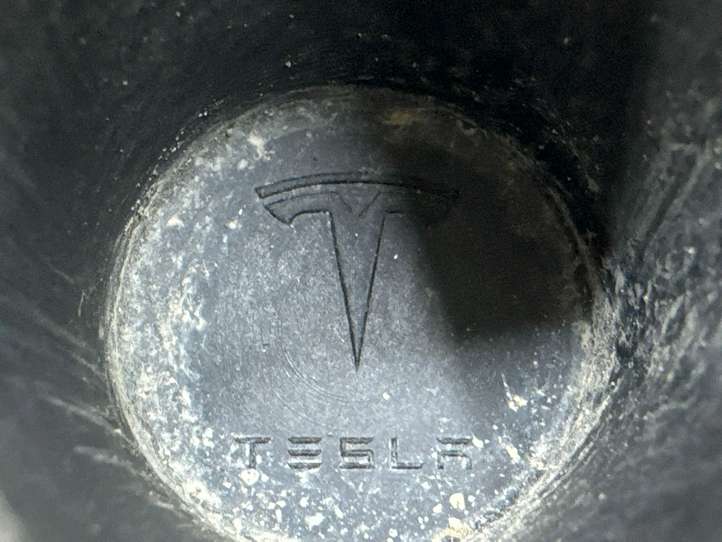Tesla Model X (2021 - )  160822300A Подушка поддомкратника