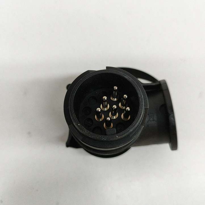 BMW iX (2021 - )  6942997 Розетка для прицепа (штепсельное гнездо)