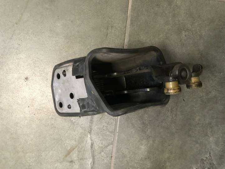 Citroen Berlingo (2018 - )  9816966480 Средняя направляющая ролика / средний шарнир