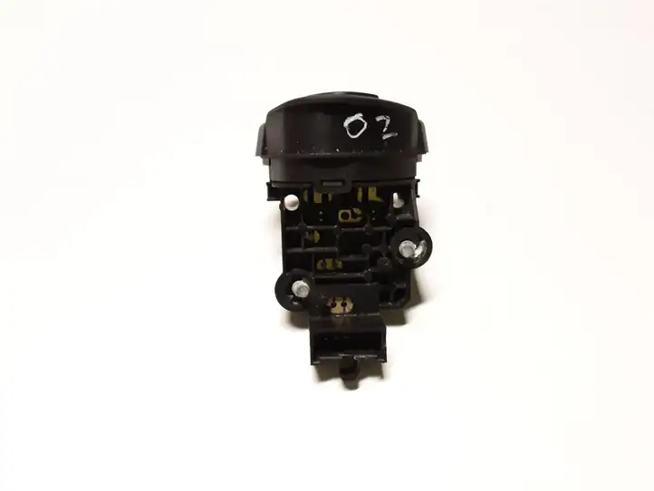 Nissan X-Trail T30 (2001 - 2007) 54355381B Кнопки на рулевом колесе — фото 3