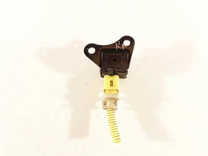 Toyota Prius (XW10) (1997 - 2003) 8917447020 Датчик удара SRS — фото 3