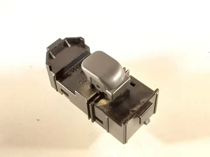 Toyota Prius (XW10) (1997 - 2003) 4290P11 Блок кнопок стеклоподъемников — фото 1