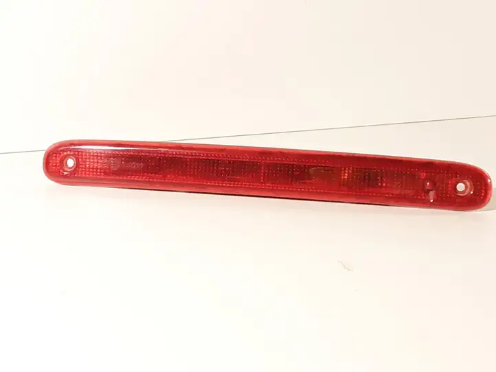 Toyota Aygo AB10 (2005 - 2008) Дополнительный стоп фонарь — фото 2