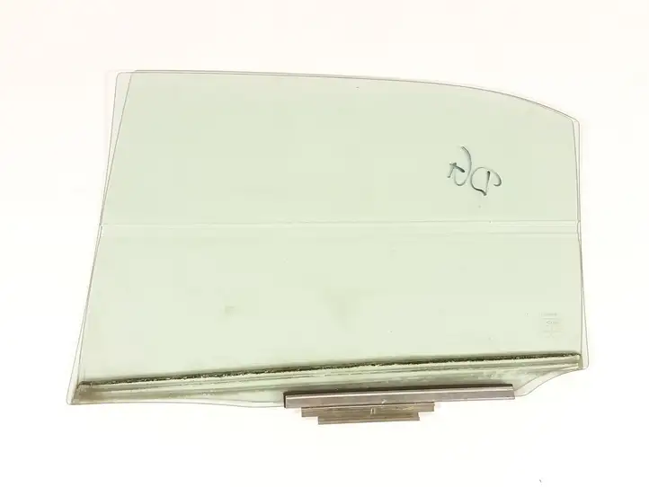 Toyota Prius (XW10) (1997 - 2003) 43R00033 Стекло задней двери — фото 3