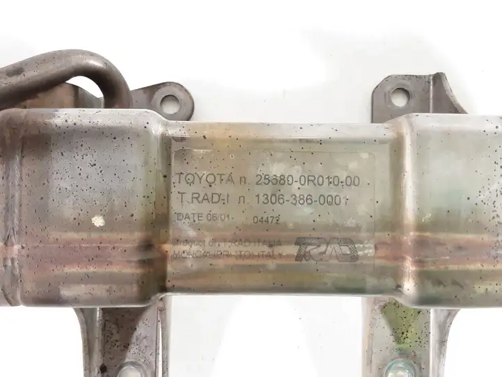 Toyota Corolla Verso AR10 (2004 - 2009) 256800R01000 Охладитель клапана EGR — фото 3
