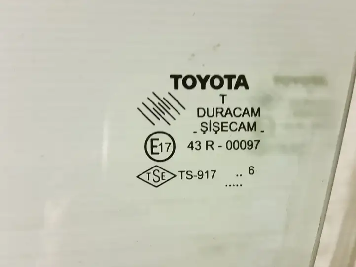 Toyota Corolla Verso AR10 (2004 - 2009) 43R00097 Стекло передней двери — фото 2