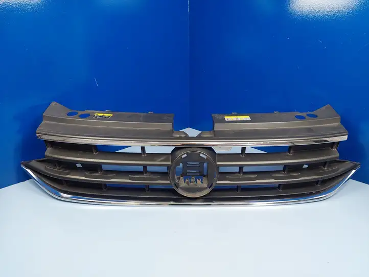 Volkswagen Tiguan (2020 - 2024) 5NA853659 Верхняя решетка радиатора — фото 1