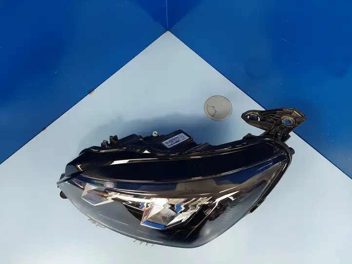 Peugeot 208 (2019 - ) 9833036380 Передняя фара — фото 4