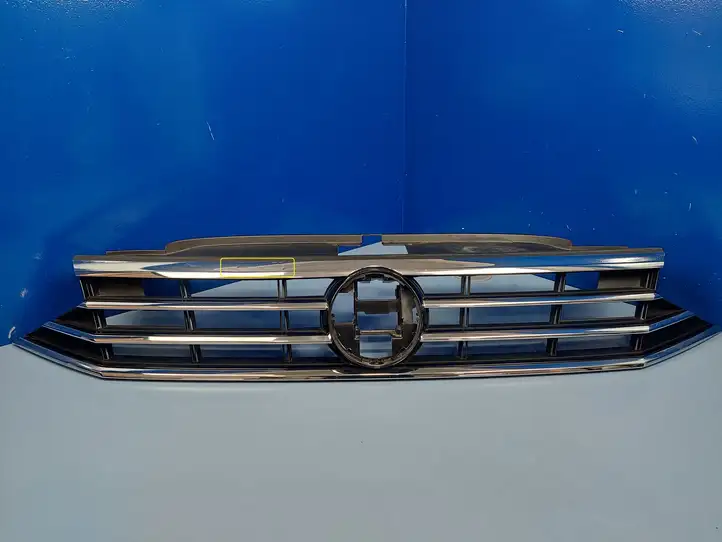 Volkswagen PASSAT B8 (2015 - ) 3G0853653K Верхняя решетка радиатора — фото 1