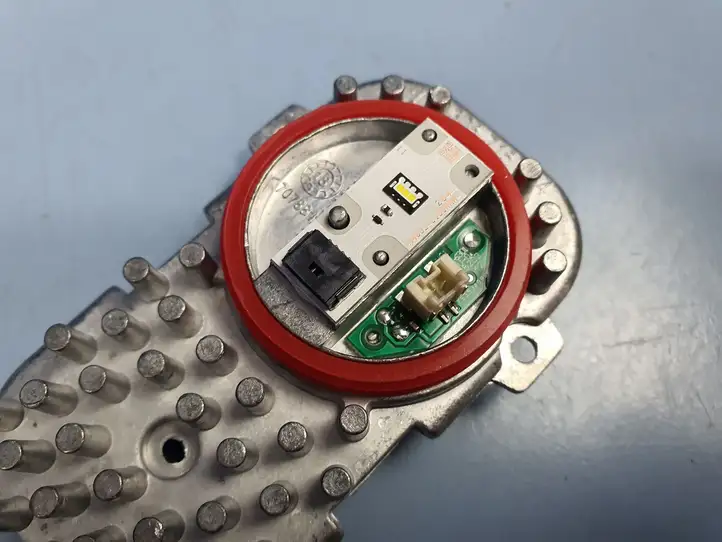 BMW X3 F25 (2010 - 2017) 1305715084 LED модуль контроля — фото 3