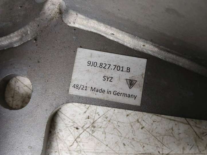 Porsche Taycan 9J1 (2019 - )  9J0803255B Аксессуары для крепления фаркопа – Дополнительные крепления фаркопа