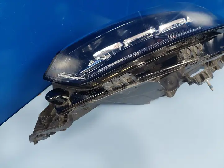 Peugeot 208 (2019 - ) 9833036380 Передняя фара — фото 8