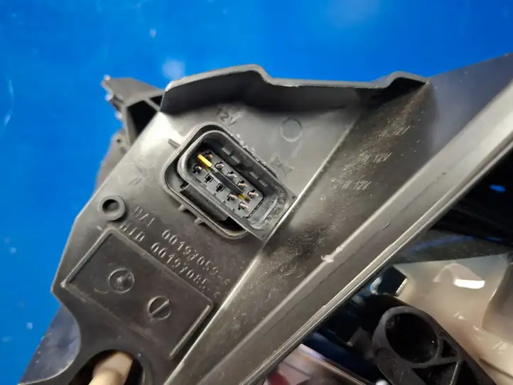 Peugeot Expert (2016 - ) 9808235780 Передняя фара — фото 4