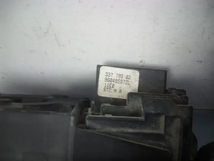 Peugeot 206 (1998 - 2012) 96049597ZL Переключатель стеклоочистителей — фото 3