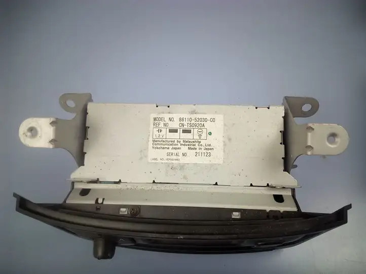 Toyota Yaris Verso (1999 - 2005) 8611052030C0 Магнитола / мультимедийная система — фото 3
