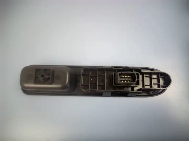 Peugeot 207 CC (2007 - 2014) E29786 Кнопка стеклоподъемников — фото 2