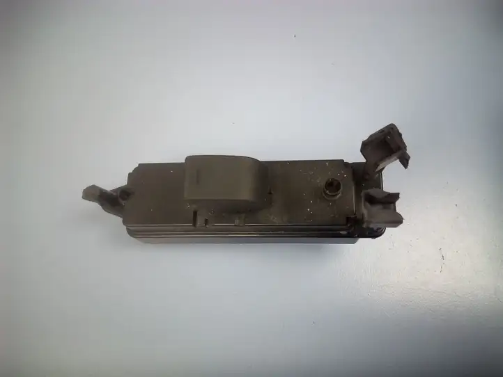 Mazda 6 (2005 - 2007) GS1D66380 Кнопка стеклоподъемников — фото 1