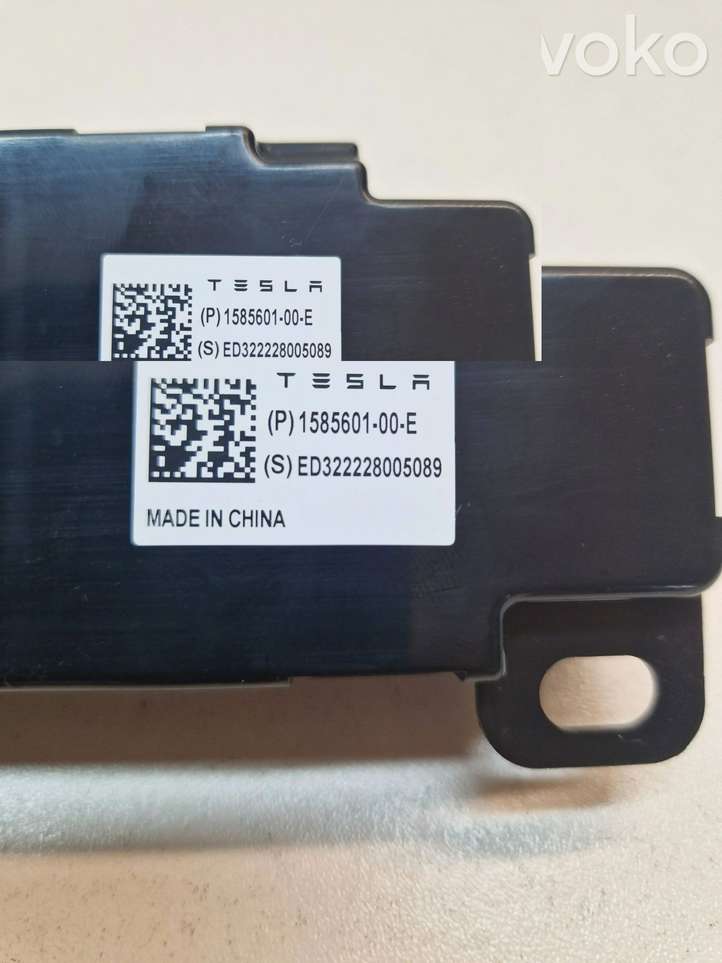 Tesla Model Y (2019 - 2024)  158560100E Антенна Bluetooth