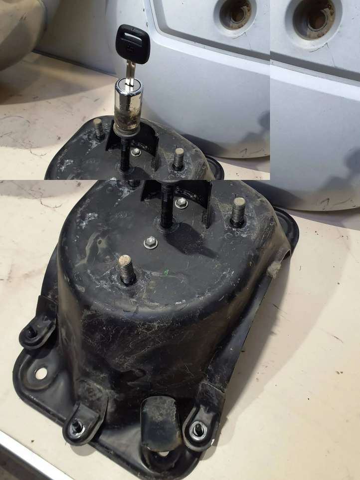 Toyota Land Cruiser (J120) (2002 - 2009)  6477160310 Комплект крепления