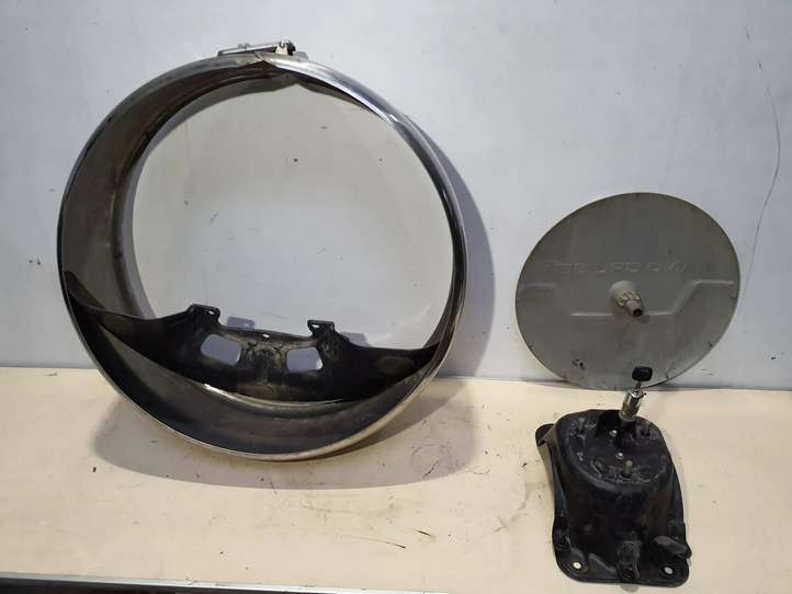 Toyota Land Cruiser (J120) (2002 - 2009)  6477160310 Комплект крепления